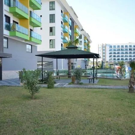 Terrace Apartment *